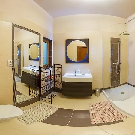 Aparthotel Pilvax 4*